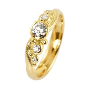Brook symmetrical diamond ring
