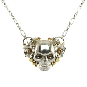 Girly Scull necklace with gold and sapphires