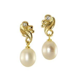 Lovely Leaves replacement earrings.