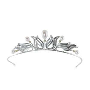 Lovely Leaves tiara with diamonds and pearls