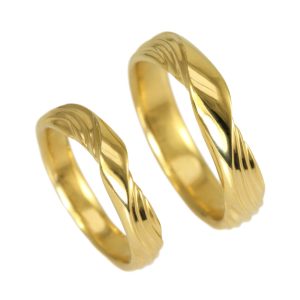 Moebius infinity sign wedding ring lines